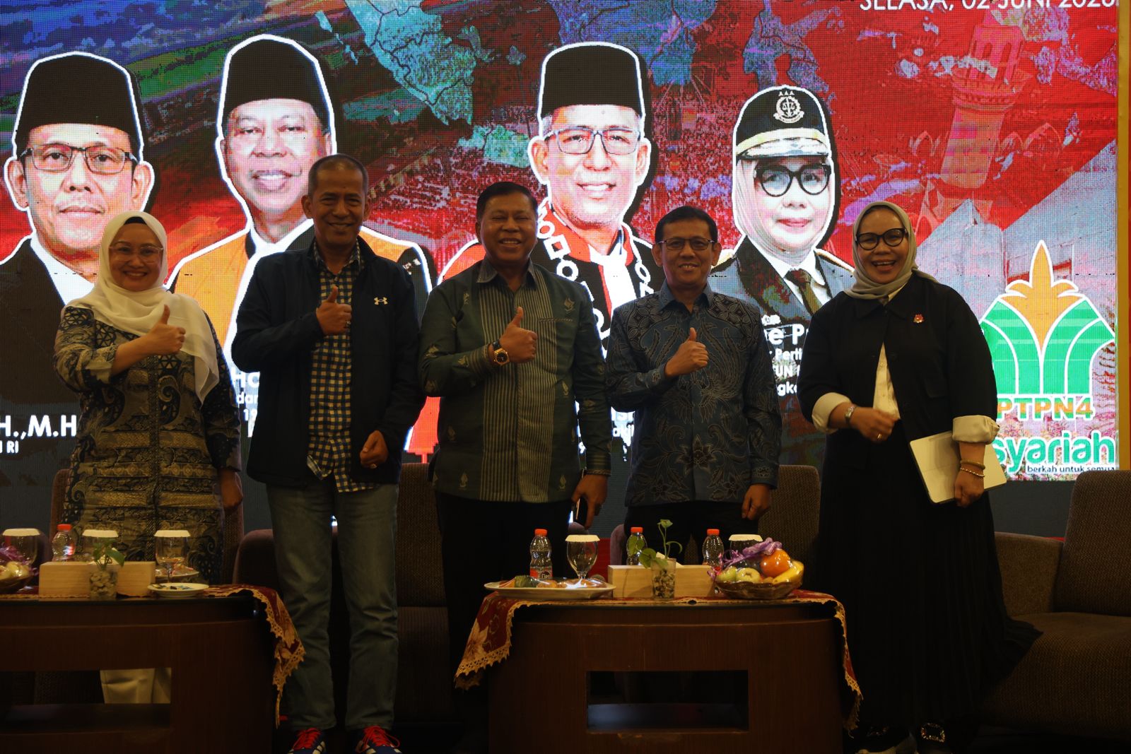 Sukses Selenggarakan Pengukuhan Dan Seminar Nasional, DPP IKA FH Unand Riau Raih Apresiasi